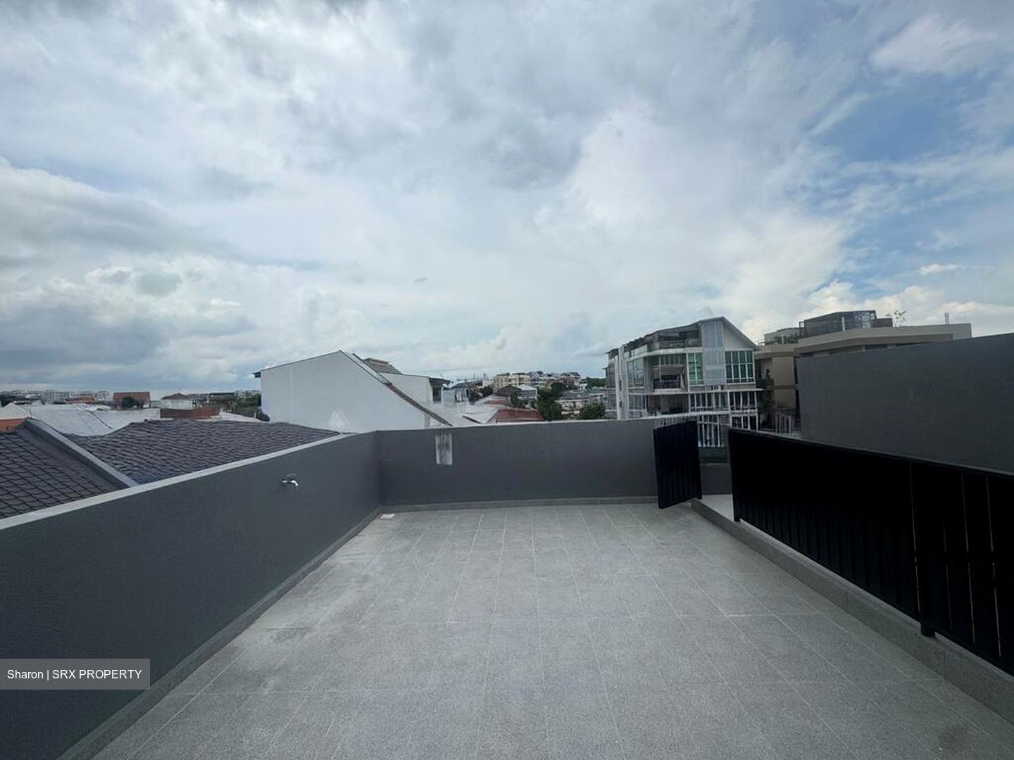Palm Grove Avenue (D19), Terrace #496880391